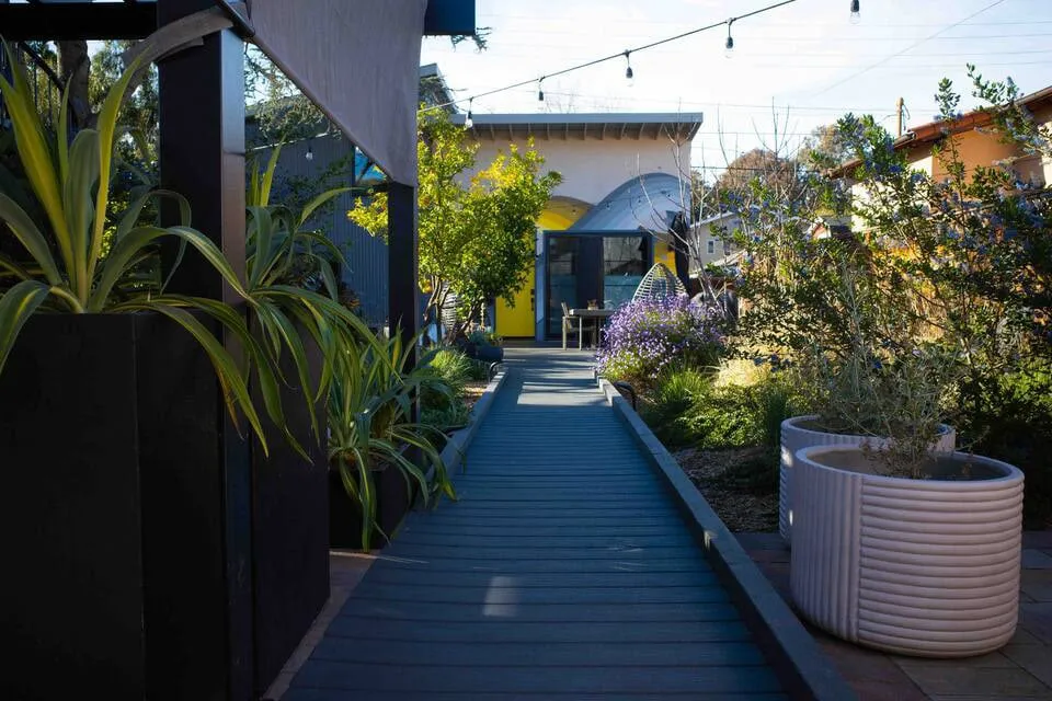 Spatial Design: Corporate and Home Art Vibes — image 13.1